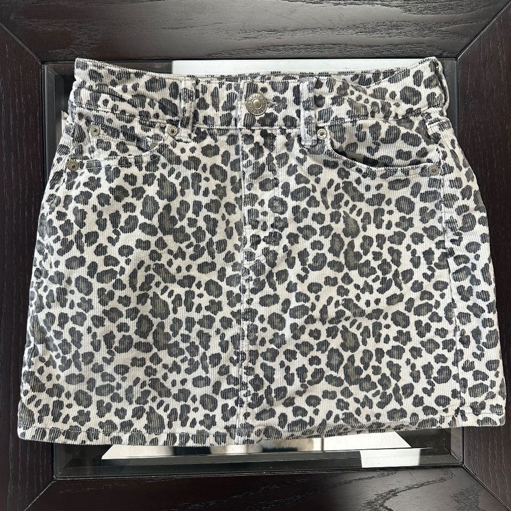 *AMERICAN EAGLE OUTFITTERS* Ivory x Tan Cheetah Print Corduroy Skirt Size 2